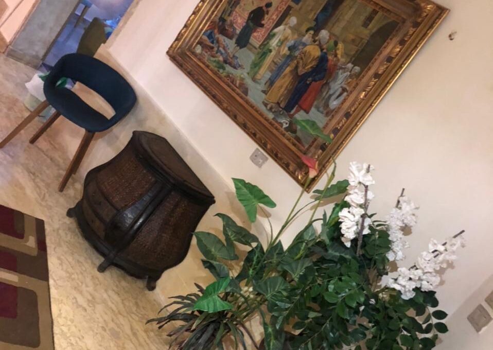 فيلا مفروشه للايجار بحمام سباحه بكمبوند بيفرلي هيلز سودك الشيخ زايد
