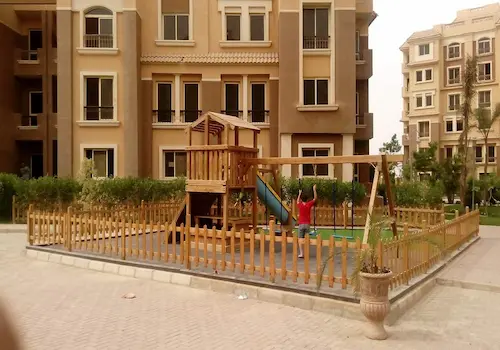 ايطاليان-سكوير